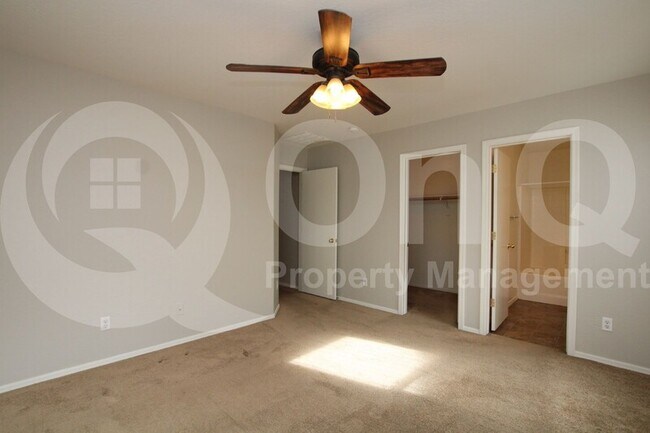 Building Photo - 3727 W Carter Rd