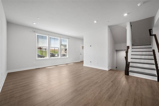 Building Photo - 505 Blackrock Blvd