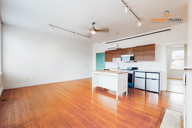 Photo - 914 St Paul St Apartment