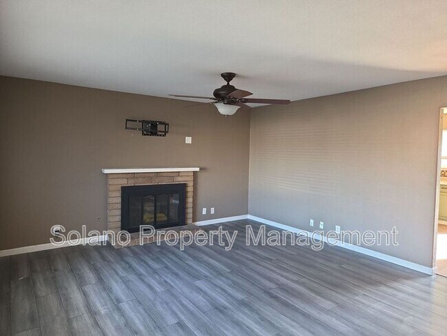 Foto del edificio - 202 Richard Pl