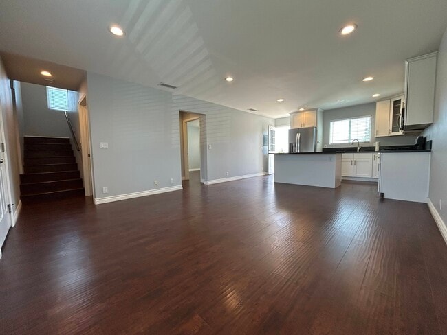 Living room - 8422 Glider Ave