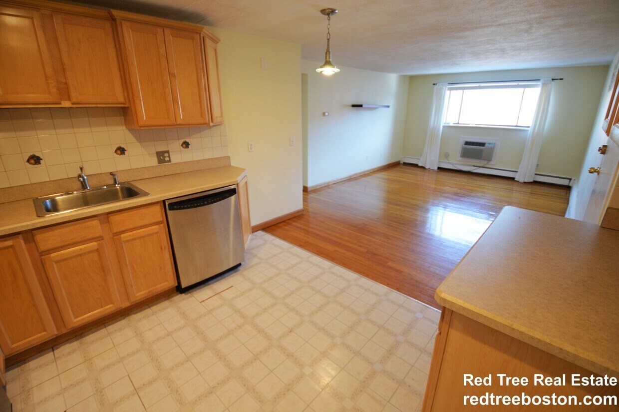 12 Riverside St Unit 33, Watertown, MA 02472 Apartments in Watertown