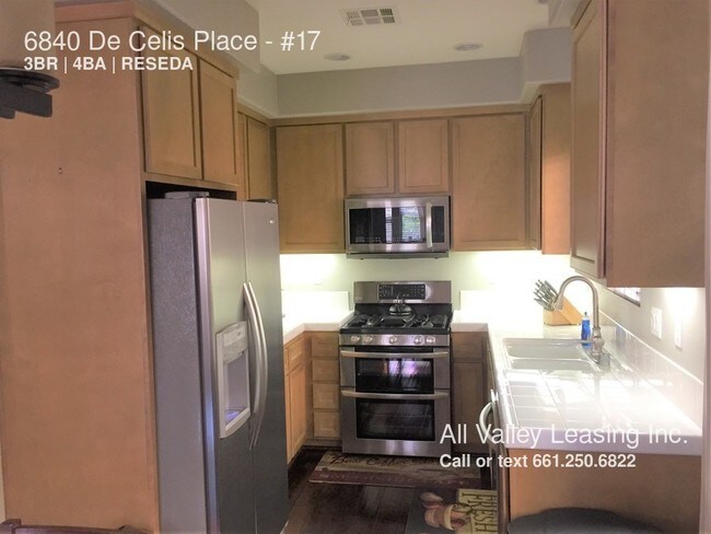 Building Photo - 6840 De Celis Pl