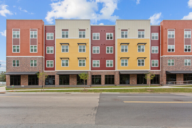 Foto del edificio - Jackson Forest Apartments