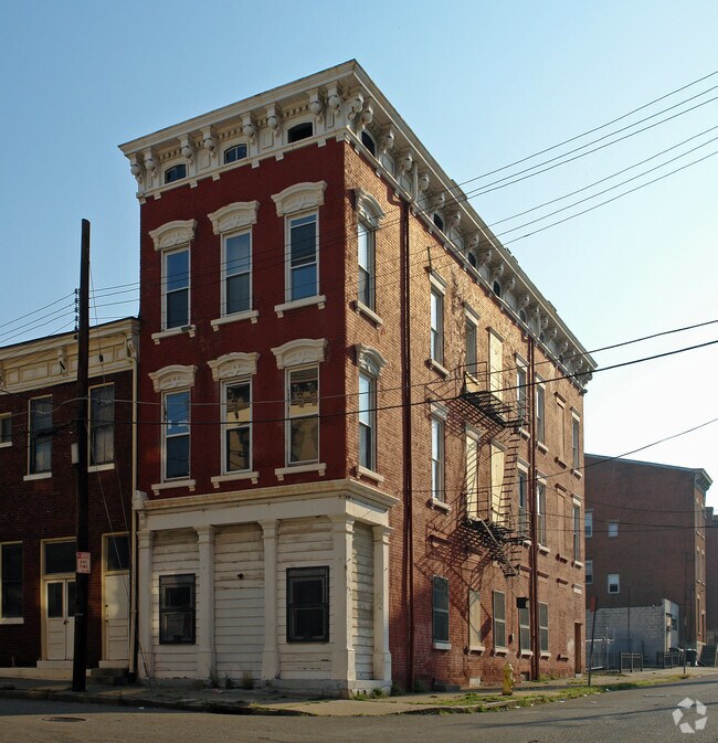 1900 Colerain Ave, Cincinnati, OH 45214 Apartments Cincinnati, OH