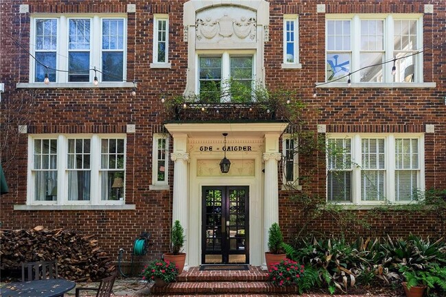 Foto del edificio - 301 10th St NE