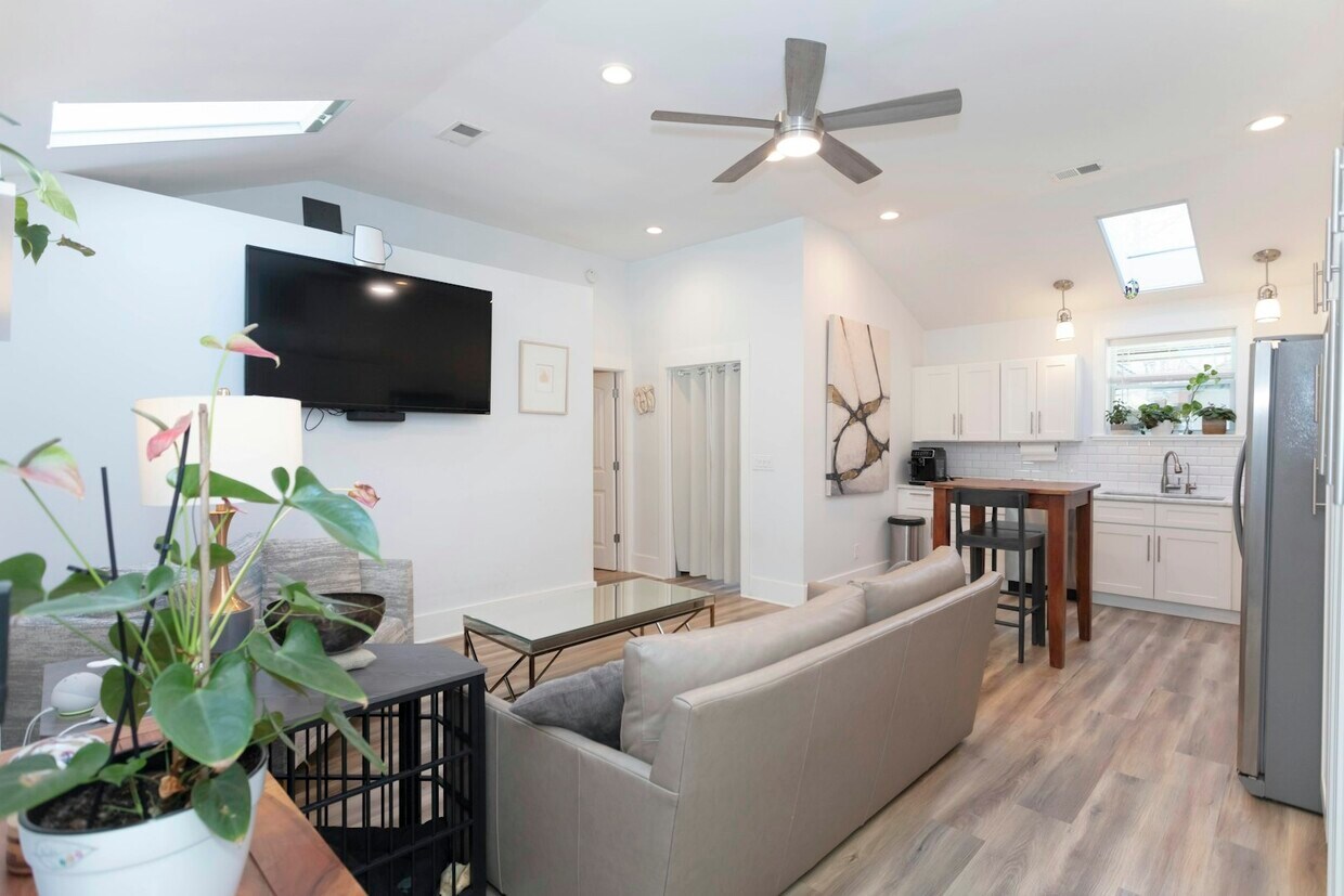 Foto principal - 903 Winston Pl