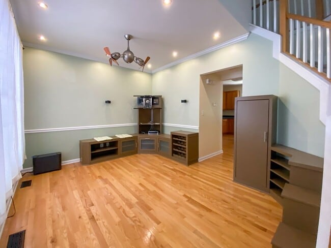 Photo - 61 Old Wilder Ln House