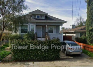 Building Photo - 3050 San Diego Way