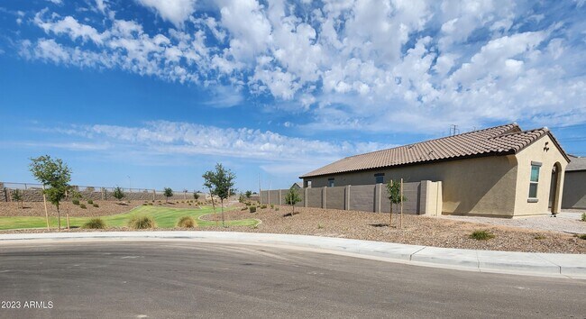 Building Photo - 3658 S 95th Ln