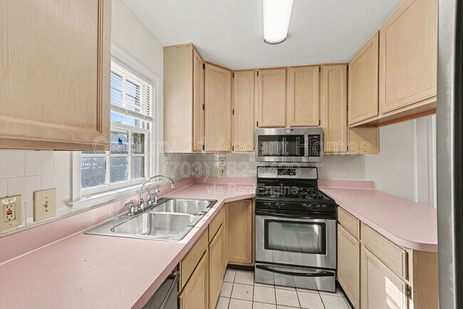 Foto del edificio - 1404 S Quincy St