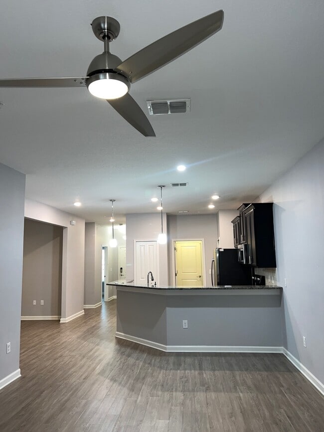 Building Photo - 3542 Fairwater Ct