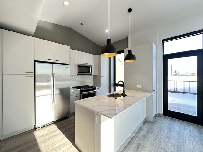 Foto del edificio - 2155 N Elston Ave