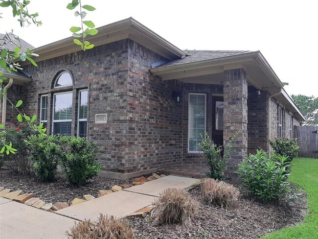 Foto del edificio - 26011 Silver Timbers Ln