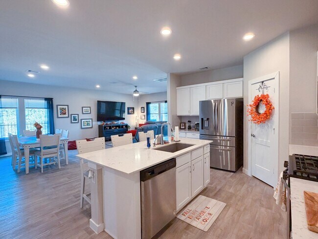 Foto del edificio - 14003 Moose Creek Ln