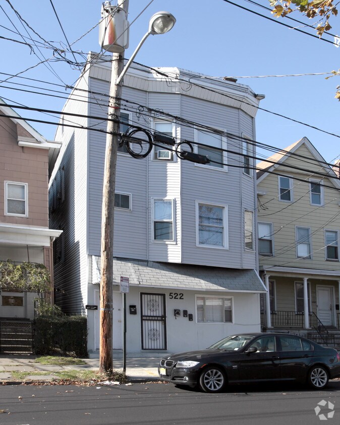 Building Photo - 522 1st Ave