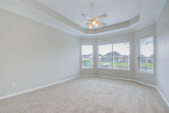 Foto del edificio - 18015 Darling Point Ct