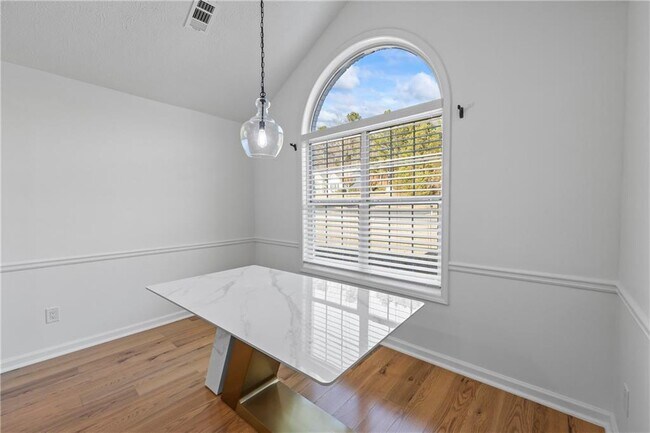 Foto del edificio - 367 Ayelsbury Ct