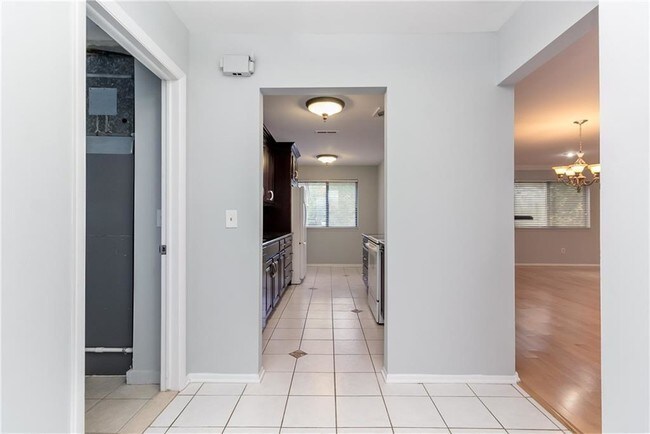 Building Photo - 29736 Farmbrook Villa Ln