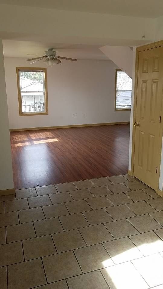 Building Photo - 618 N Cunningham Road 1