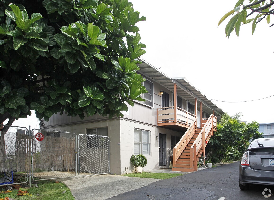 Building Photo - 1105 Piikoi St