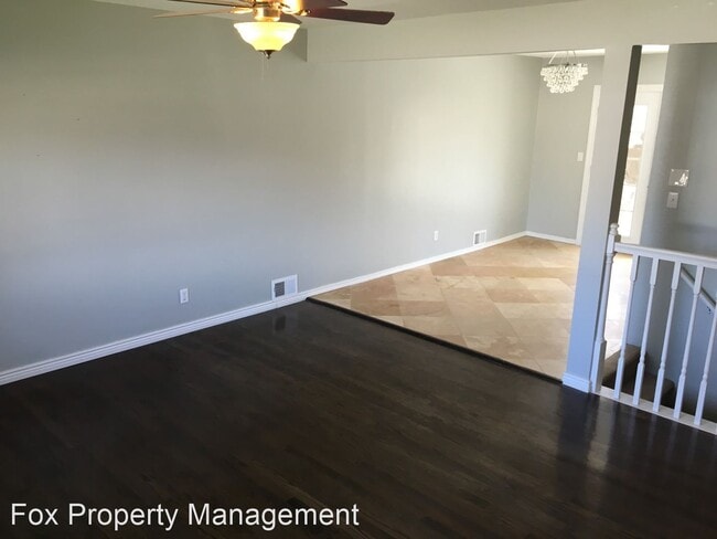 Building Photo - 5 br, 3 bath House - 9662 West 63rd Place