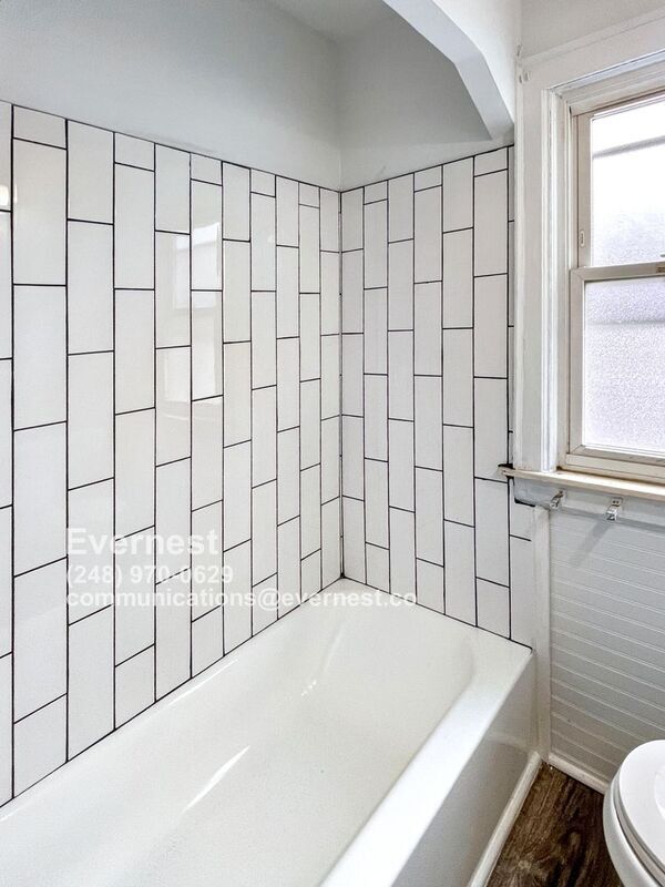 Foto del edificio - 15395 Ardmore St