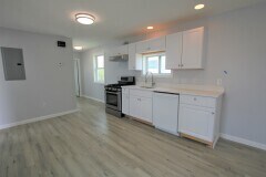 Building Photo - 52 Shawmut St