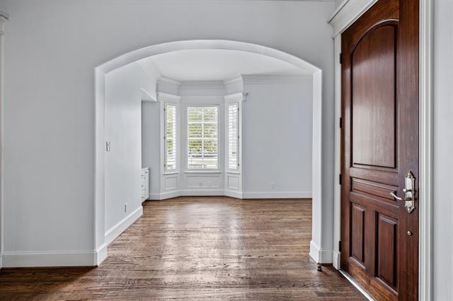 Foto del edificio - 4318 University Blvd