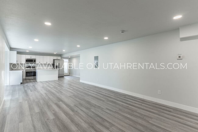 Foto del edificio - 1076 E Northridge Dr