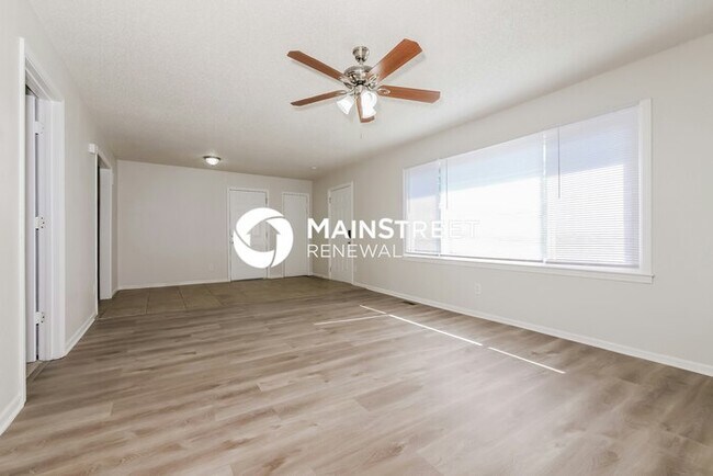 Foto del edificio - 3 Bedroom Pet-Friendly Home in Kansas City...