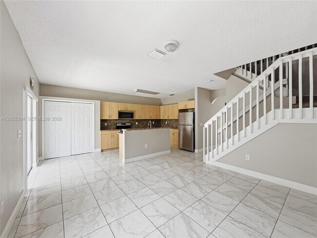 Foto del edificio - 2214 SE 25th Ave