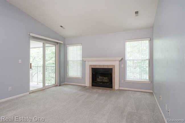 Building Photo - 44770 Marigold Dr