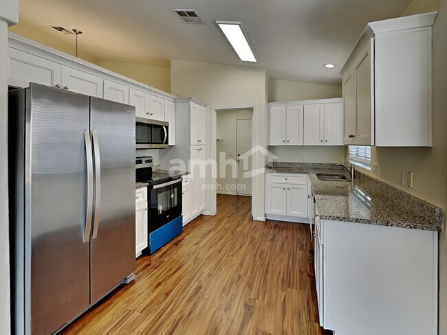 Foto del edificio - 9954 W Monterosa Ave