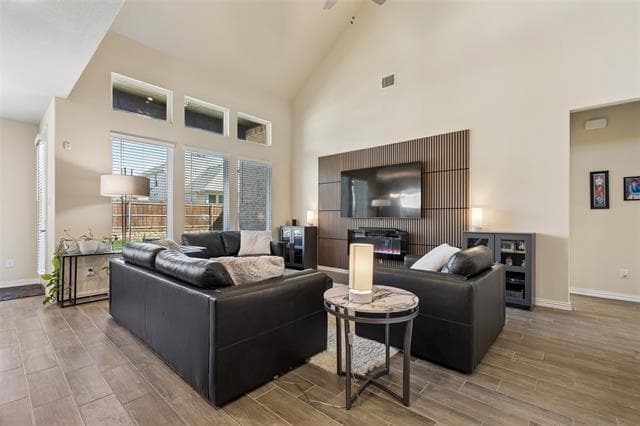 Foto del edificio - 1416 Jackdaw Rd