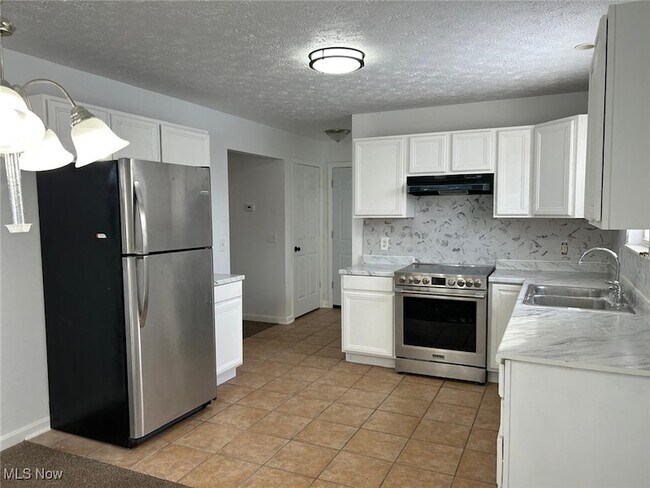 Foto del edificio - 3164 E 130th St