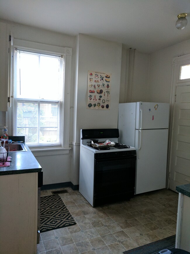 Kitchen - 205 N Mulberry St