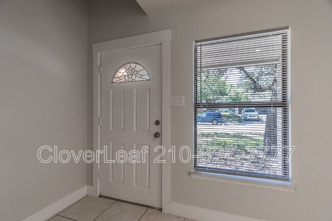 Building Photo - 10515 Arbor Bluff