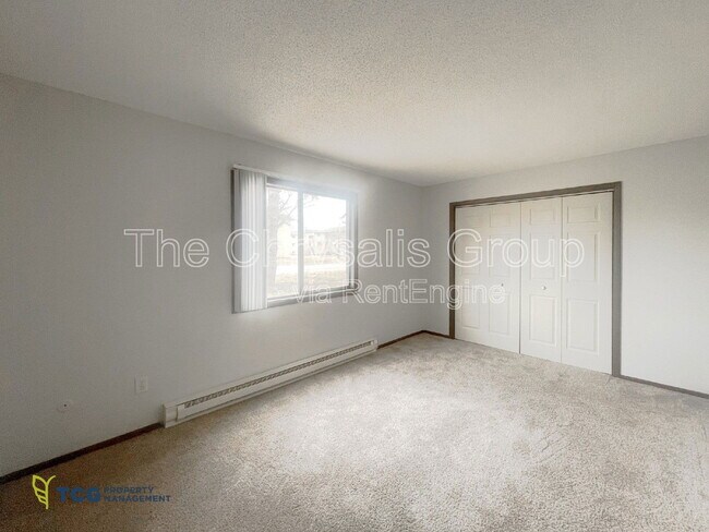 Foto del edificio - 2406 Marquette Rd