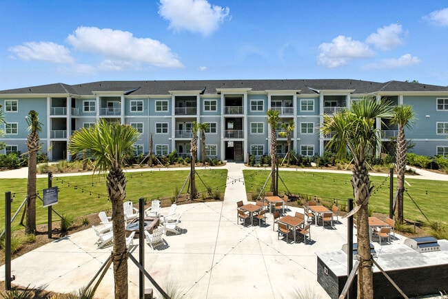 The Willow apartments — community photo - The Willow