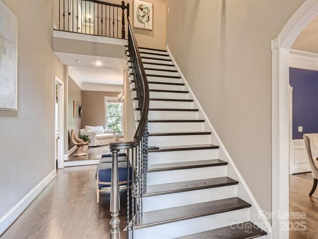 Foto del edificio - 4218 Ash Hollow Ln