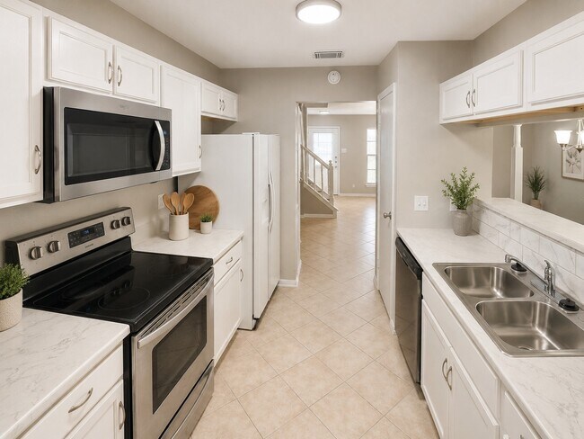 Foto del edificio - 17303 Saturn Ln