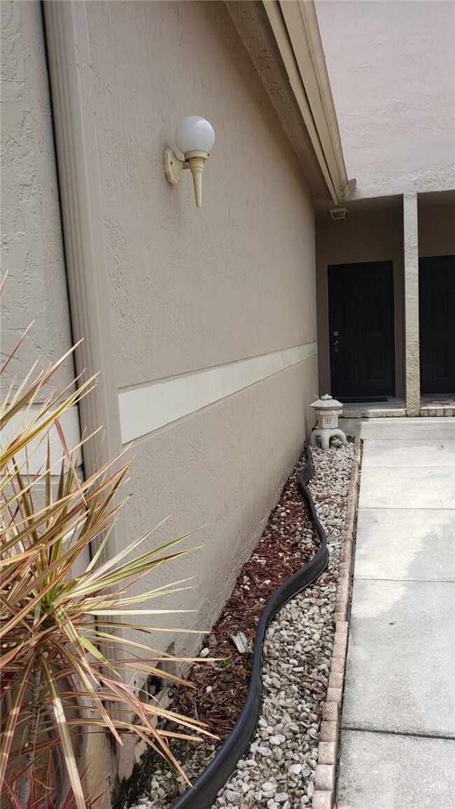 Building Photo - 991 Sorrento Dr