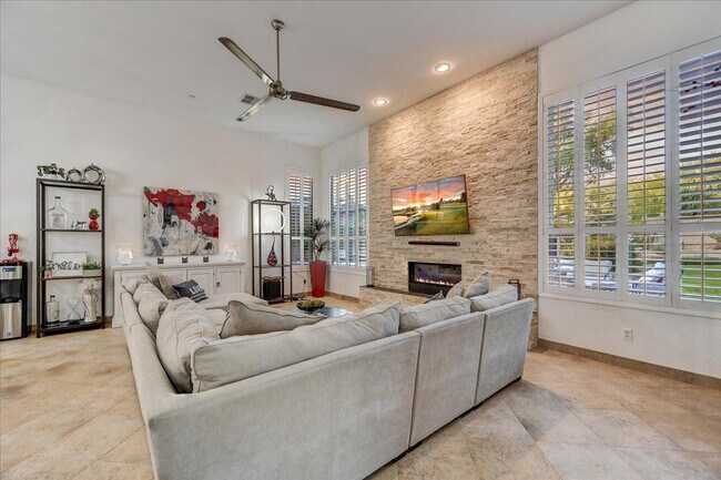 Foto del edificio - 24543 N 76th Pl