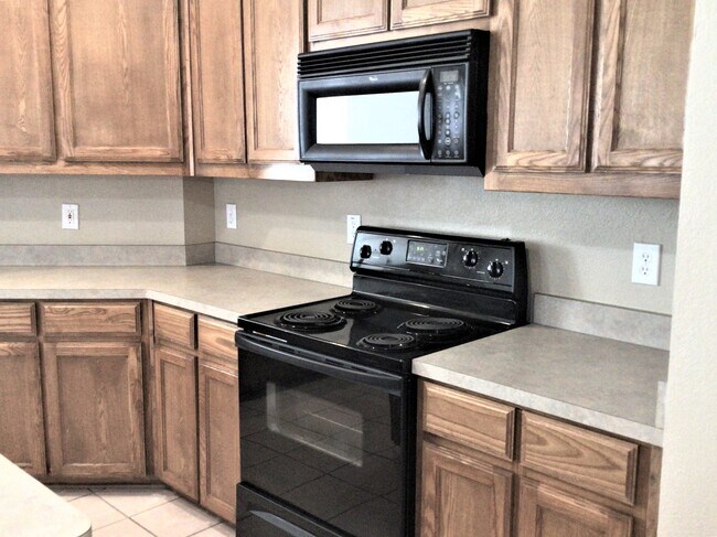 Foto del edificio - 9701 Brenden Dr