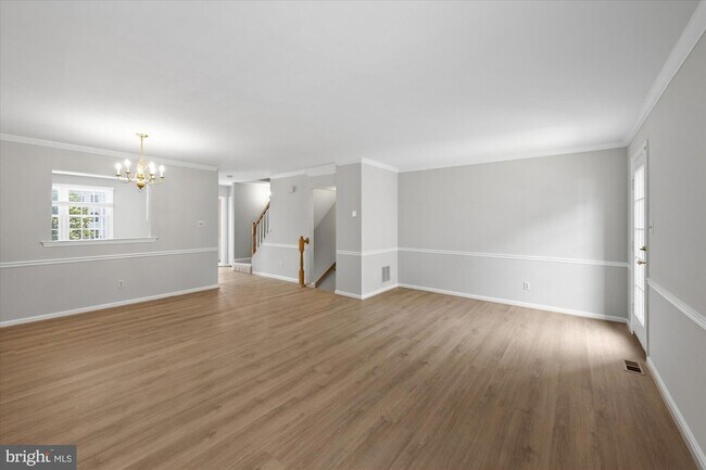 Foto del edificio - 299 S Pickett St