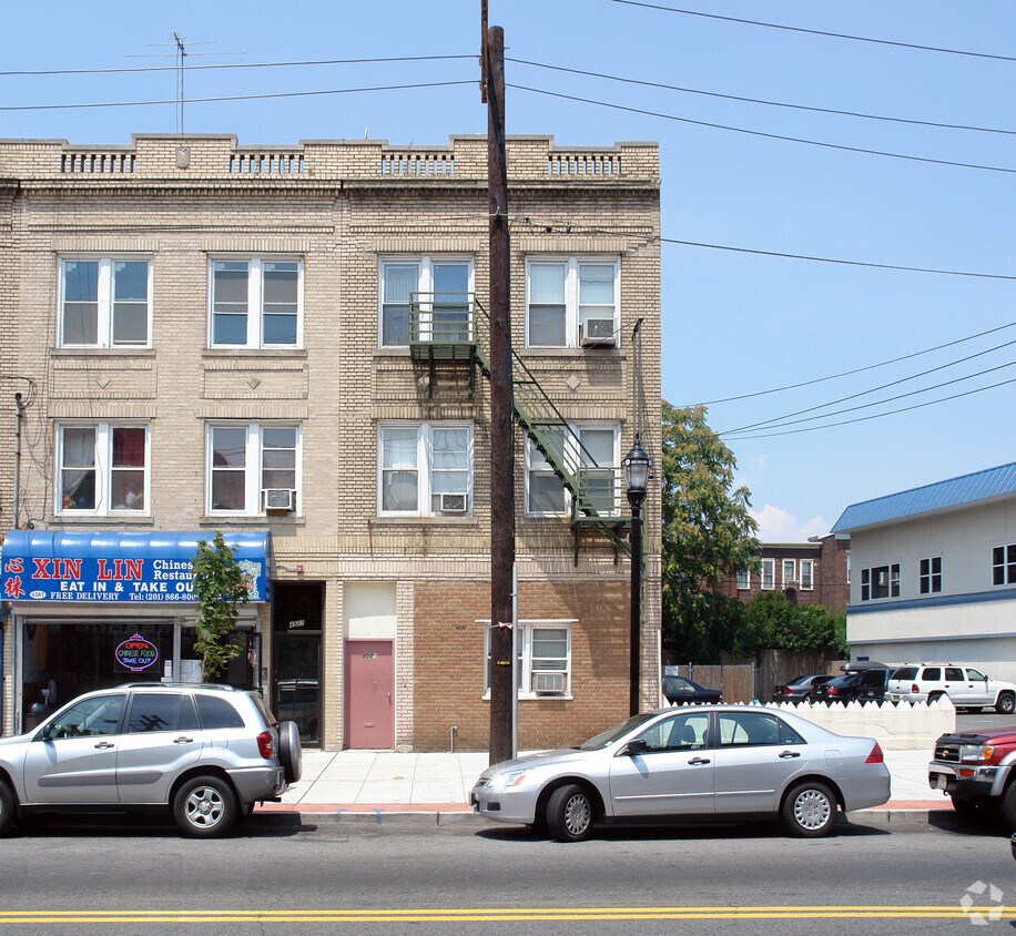 Building Photo - 4509 Park Ave