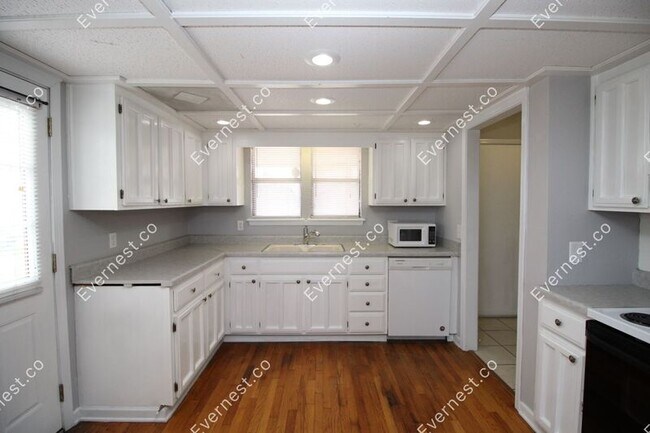 Building Photo - 7021 S 78th E Ave