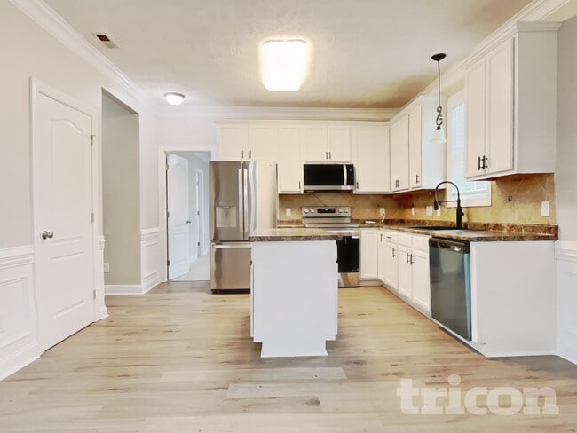 Building Photo - 37 Annapolis Rd