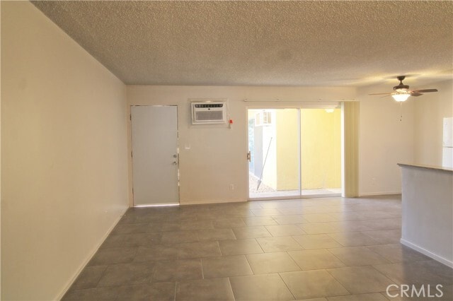 Building Photo - 807 E Cottonwood Rd